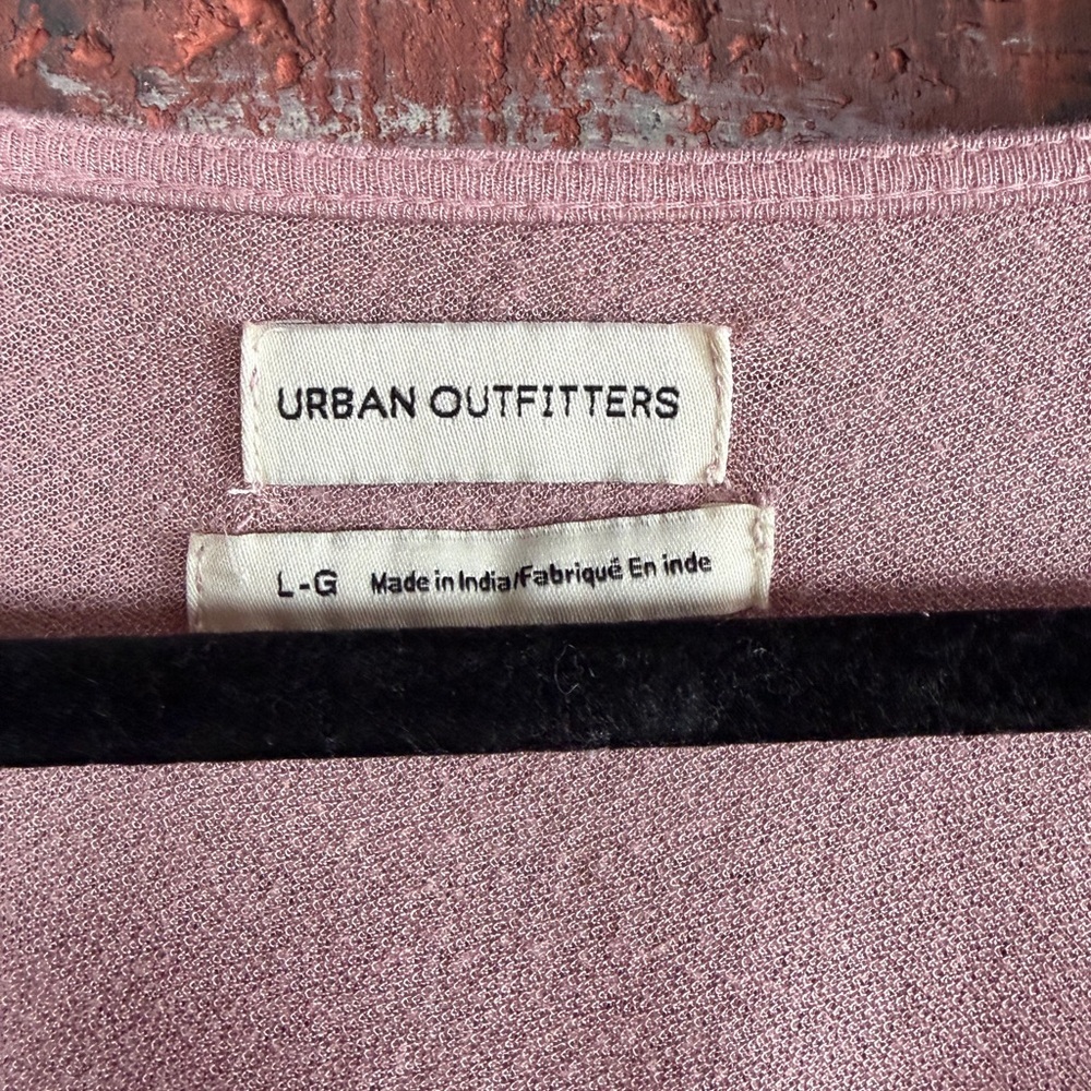 Sold - Similar Items in Closet!
Urban Outfitters Pink Surplice Crop Top - Picture 3 of 5